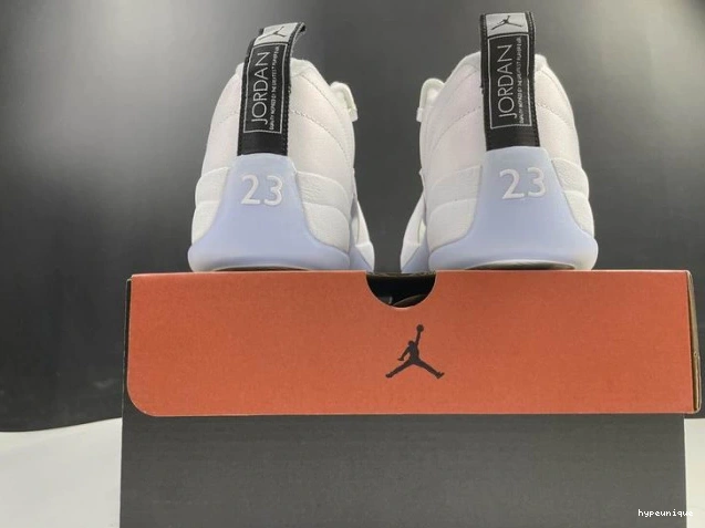 HYPE AIR (2021) 12 DB0733-190 JORDAN RETRO LOW EASTER 0820